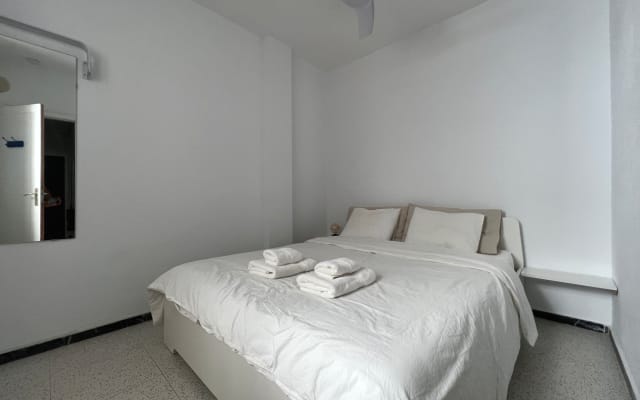 Quarto A - Roupa de homem opcional apt 1km Yumbo Maspalomas