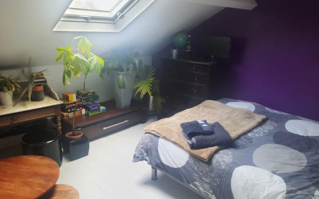 Chambre privée à nantes. Proche de la nature. Grand jardin. Très bon...