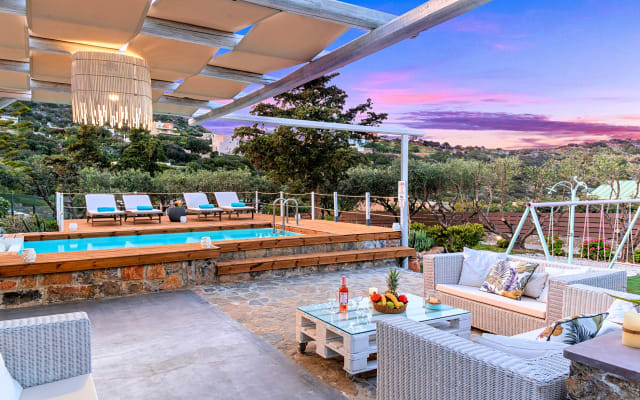Cretan Lodge Beheizter Pool
