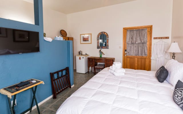 Gambel Quail Room