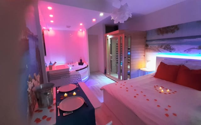 Appartamento con jacuzzi, sauna e terrazza esposta a sud, wifi, aria...