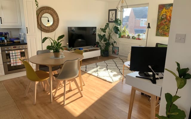 One bedroom Flat in zone 1/2 London