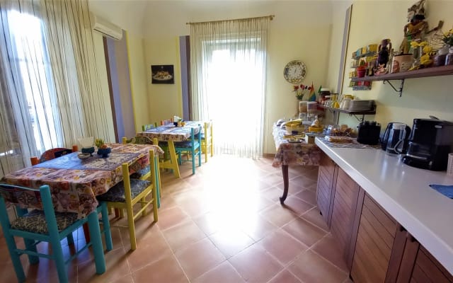 Alessios Inserat auf misterb&b - sala colazione