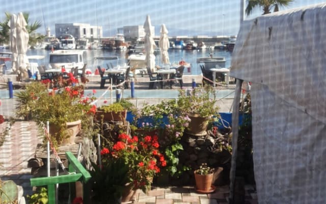 a 25 m del mar en yenifoça
