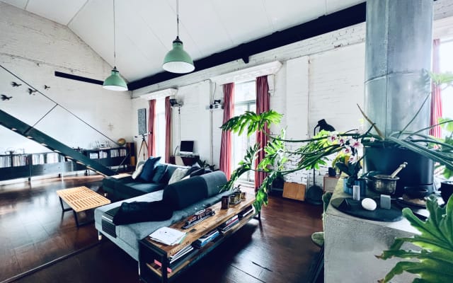 Historic Chocolate factory apartment in Melbourne's best Gaybourhood