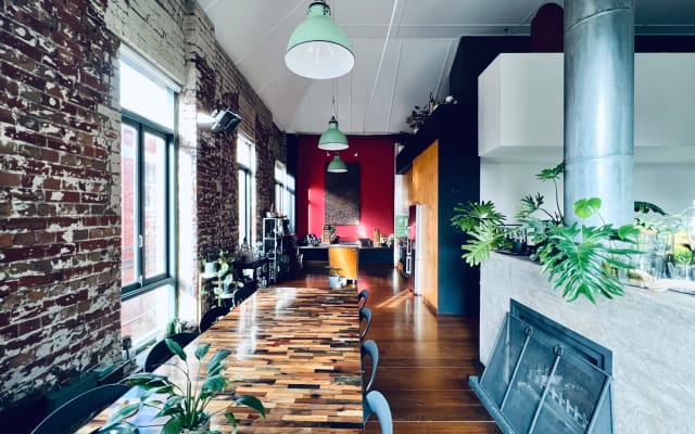 Historic Chocolate factory apartment in Melbourne's best Gaybourhood