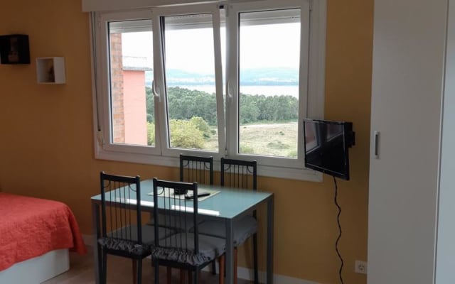 Tolles Studio mit Terrasse und Blick auf den Strand 1