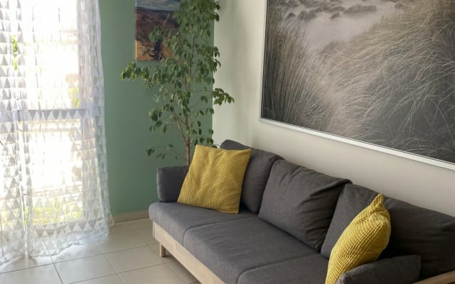 Zimmer in Residenz mit Schwimmbad, in der Nähe des Strandes