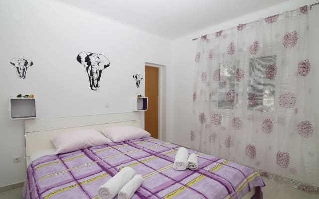 MODERNO APARTAMENTO CERCA DE LA PLAYA, BARES, RESTAURANTES...