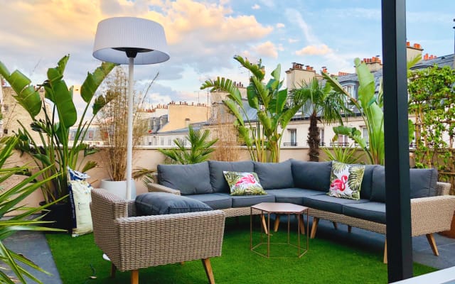 APPARTEMENT DE LUXE AVEC TOIT/TERRASSE À PARIS 18