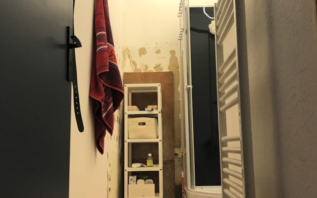 Room in Quimperlé town center