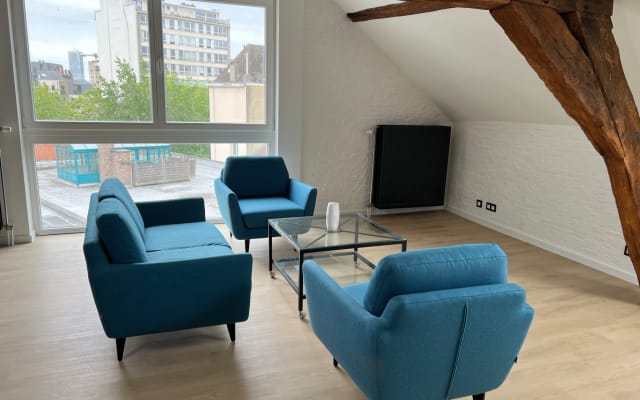 Chambre 1 sur 4 dans un loft en duplex au centre de la ville