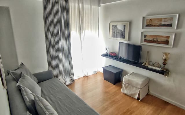 Eine gemütliche Wohnung in Kypseli