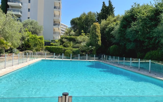 Superb Studio Large terrace and pool