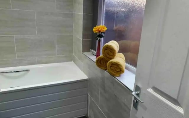 Maison soignée pour un long séjour à Liverpool, 3 BR - Photo 17