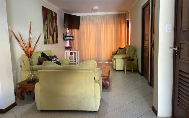 Lagun Vacation House/Villa with private Beach - Picture 12