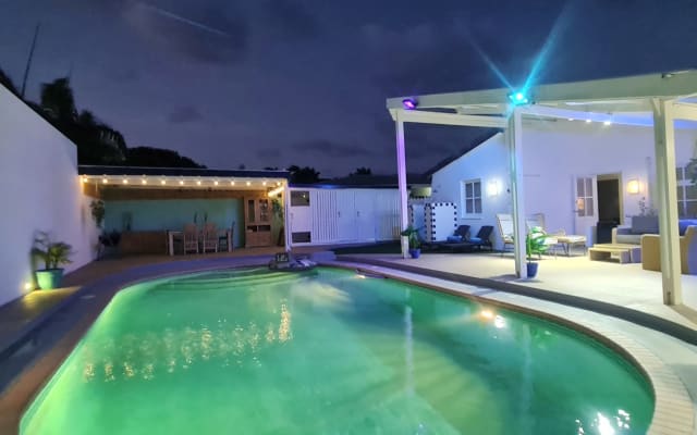 Intimate Romantic Villa with big  pool and absolute privacy. - Picture 2