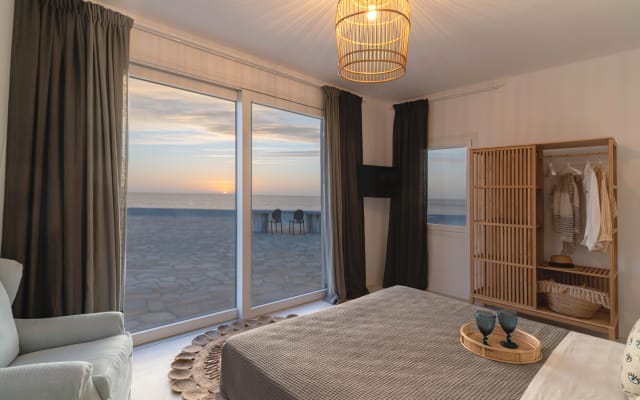 Villa Meliona | Neo-traditional seafront stone-house with epic sunsets