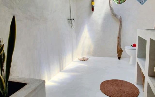 SUITE AM POOL MIT FRÜHSTÜCK MEERBLICK