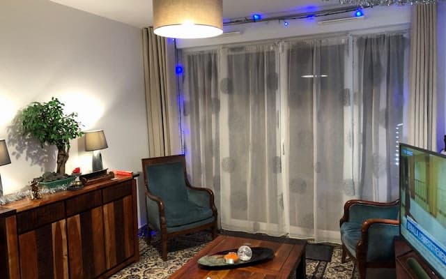 room for rent in shared apartment