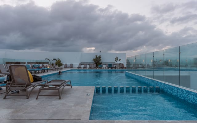 1BR in #1 location !, 3rd floor, Condo IPANA, Brand new, 3 rooftop pools, gym and rooftop bar with ocean view - Photo 27