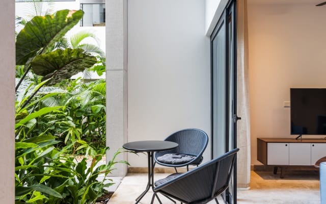 Hermoso apartamento 2BR en el corazón de Playa w 4 piscinas, Gimnasio...