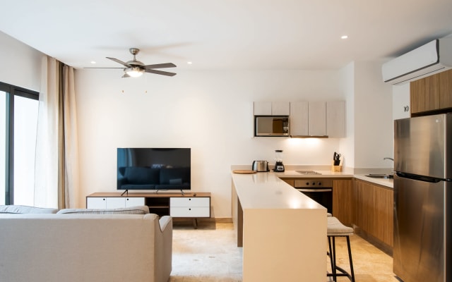 Hermoso 1BR apartamento en el corazón de Playa w 4 piscinas, Gimnasio...