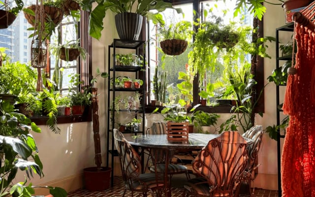 Quarto Corotú num apartamento histórico com terraço e jardim