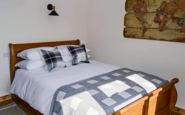 2 beautiful one bedroom cottages
