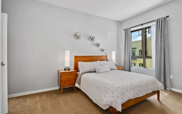 Serenity in Cortez Hill Downtown 1 BR + Loft - Picture 18