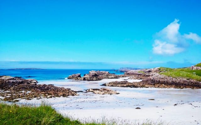 Teach Aodháin, Paix et Tranquillité, Gweedore