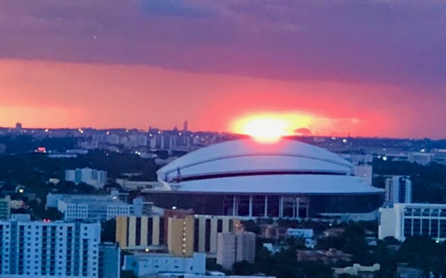 Prívate bédroom &bath in luxury condo  - Picture 7