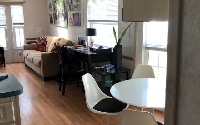 Wunderschönes Park Model Home in Gay Campground