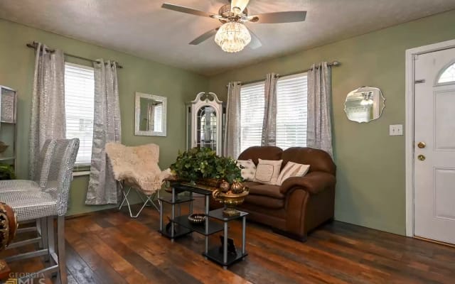 Gorgeous Cottage Near UGA