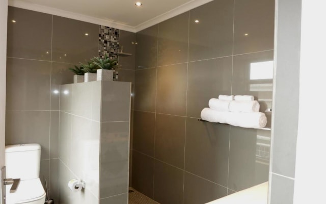 STUDIO DOUBLE CLASSIQUE #2 la romantique (De Waterkant GAY village) - Picture 12