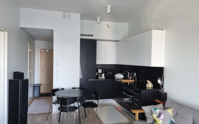 Apartamento con clase, vistas y sauna.