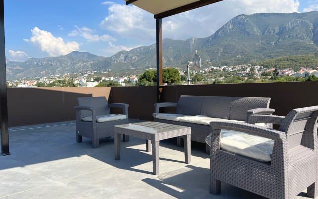 Pool, Terrace, Netflix incl.- Peaceful and Central
