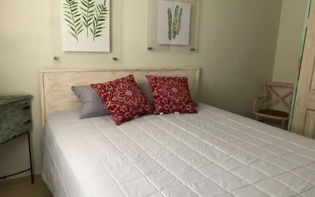 Beautiful vacation apartment with pool, safe and comfortable
