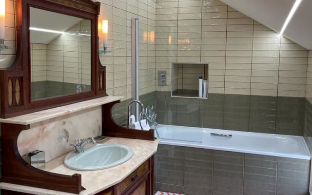 Suite Terrace (GuestHouse con balcone vintage)