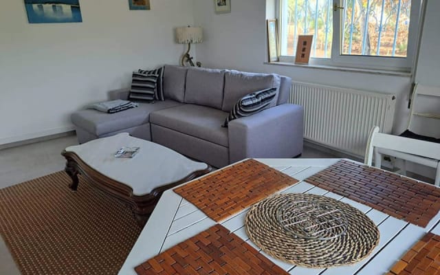 Ferienwohnung mit 15x5 Pool und Jacuzzi.