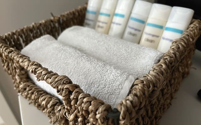 Quarto privado em local tranquilo. 15 minutos de comboios directos...
