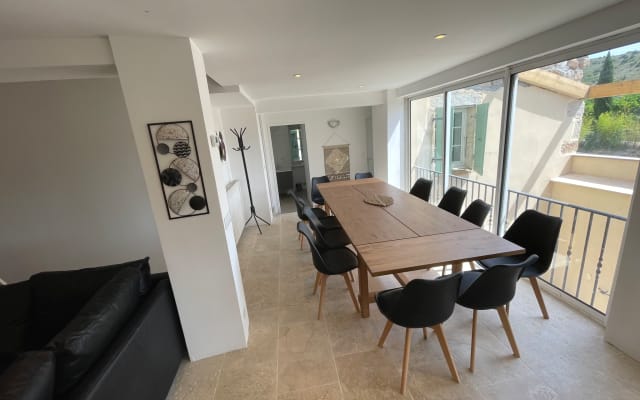 Haus mit Hallenbad und Spielplätzen - Foto 5