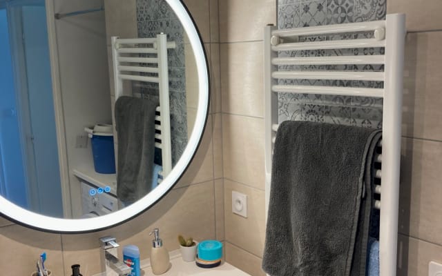 Quarto privado no acolhedor e moderno T3 Bordeaux - Foto 8