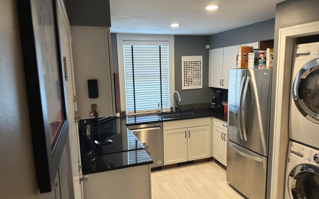 Private Room in Capitol Hill (Gay District) - Excellent Location - Picture 11