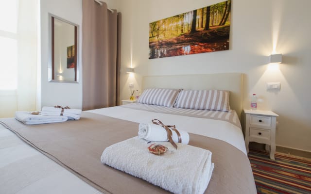 La Balounette - picturesque penthouse with mountain views.