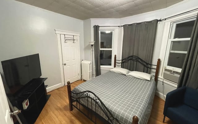 Deal Private Room in Residential Home Close to Manhattan