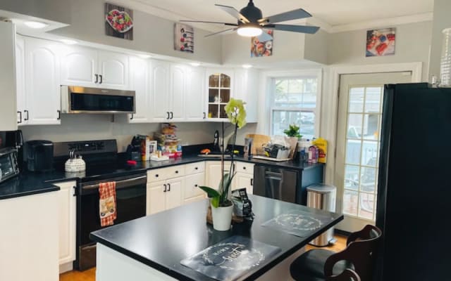 Cheerful beachside private 1-bedroom