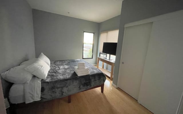 Sleek minimalist condo - Picture 7
