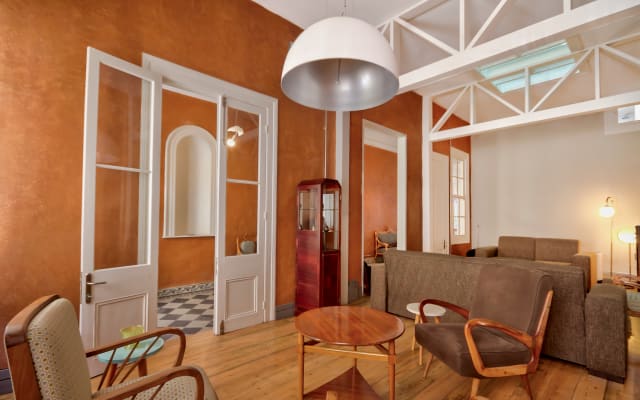 Private Central 2B/2BA House w Patio&Terrace