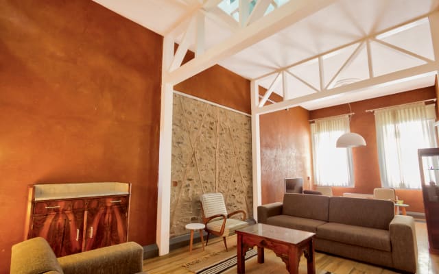 Private Central 2B/2BA House w Patio&Terrace